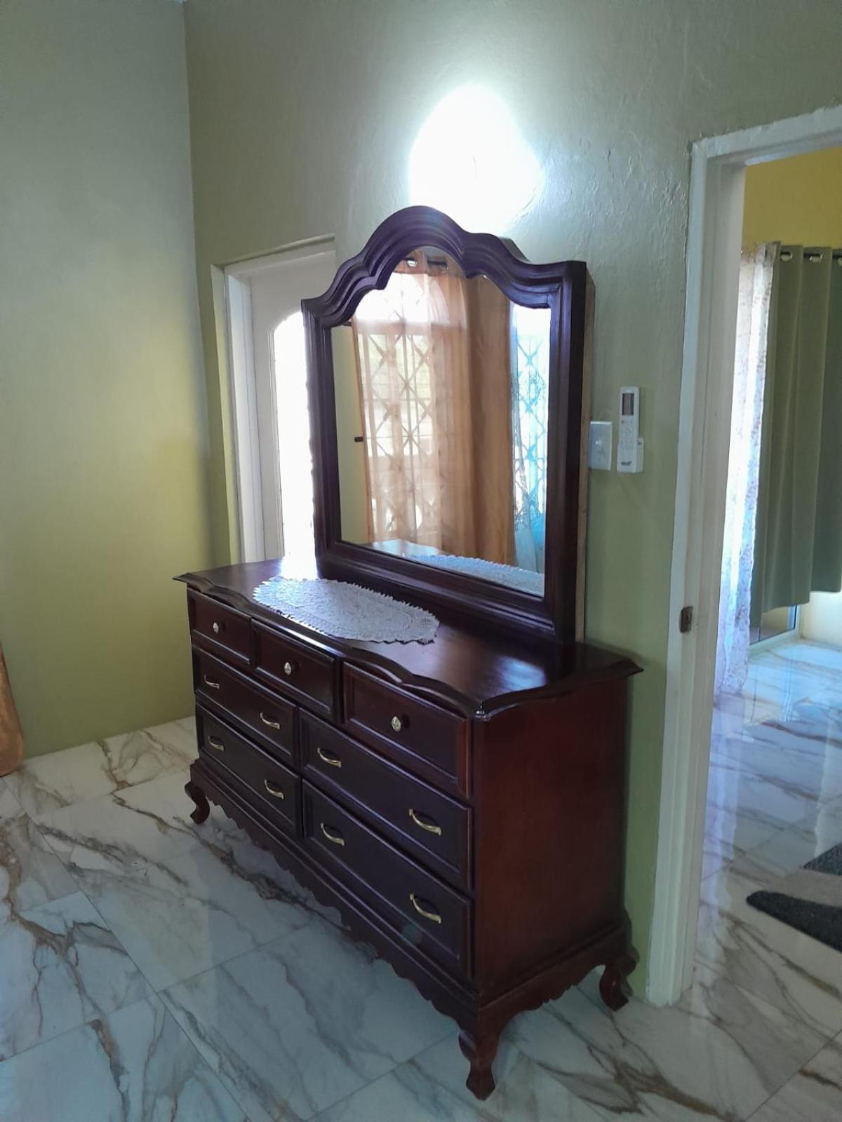 Jamaica Oasis Suite Portmore Ngoại thất bức ảnh